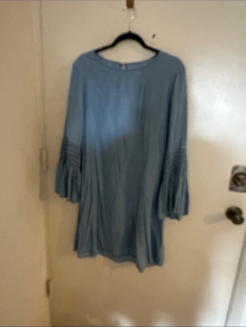 100% Lyocell Blue Shift Dress Smocked Long Sleeve Knee Length Women's L